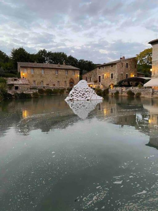 Brunhouse Villa San Quirico dʼOrcia Eksteriør bilde